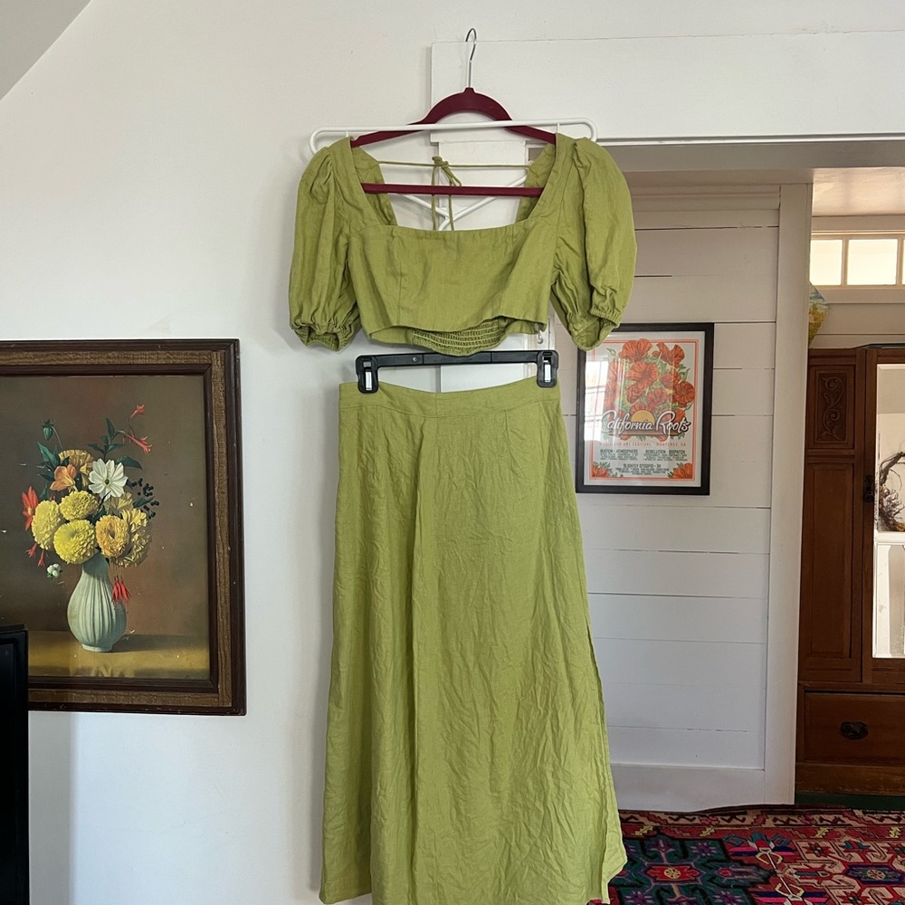 Green Two-Piece Set